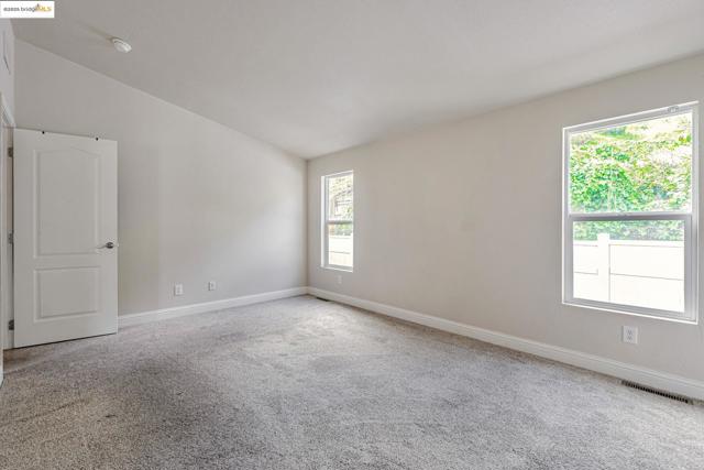 16711 Marsh Creek Rd, Clayton CA: https://media.crmls.org/mediaz/6920c94b-35f4-4da6-8890-5df2abdd7167.jpg