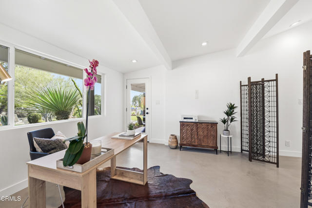 34 Vientos Road, Camarillo CA: https://media.crmls.org/mediaz/69211664-894d-46a8-b69a-59125bddb02d.jpg