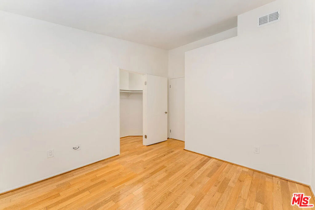MLS #26863029 image #22