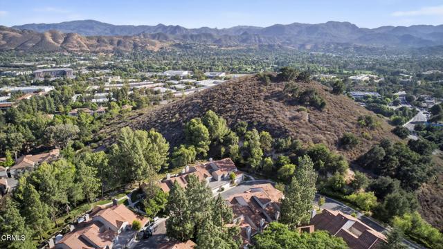 1157 Via Colinas, Westlake Village CA: https://media.crmls.org/mediaz/692228f7-a99d-4214-a579-435e1190b8c7.jpg