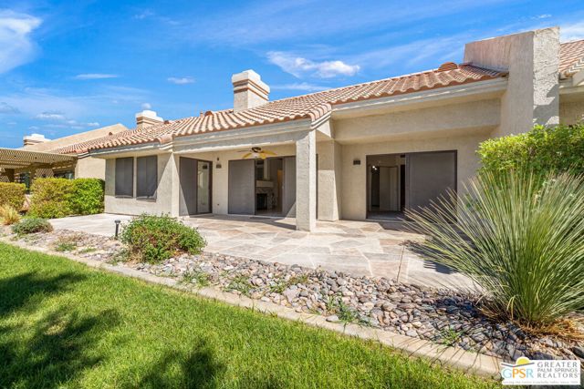41387 Princeville Lane, Palm Desert CA: https://media.crmls.org/mediaz/6922e353-72e8-431d-a4df-3b37629f8238.jpg