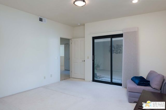 40840 Centennial Circle, Palm Desert CA: https://media.crmls.org/mediaz/69230c66-7401-49ab-817d-92920c85e149.jpg