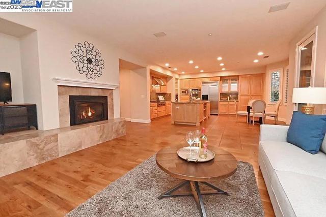 787 Barleta Ln, Livermore CA: https://media.crmls.org/mediaz/69233708-1252-4950-aa57-e287c9b5cb9b.jpg