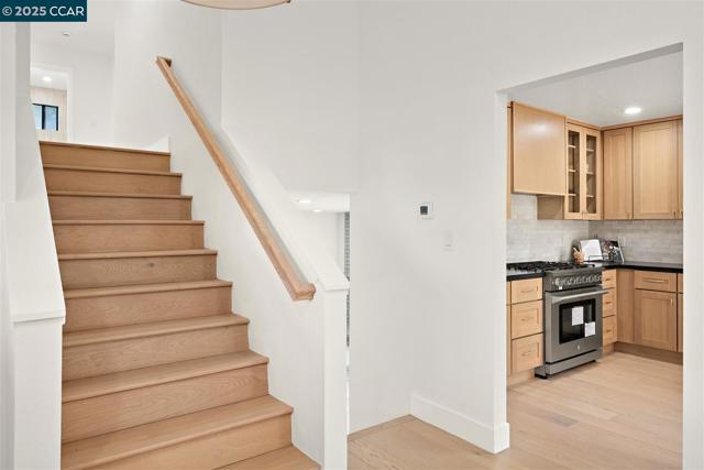 101 Lena Ct, Pleasant Hill CA: https://media.crmls.org/mediaz/6923fac7-d6f7-4cd1-9def-fdd595c57231.jpg