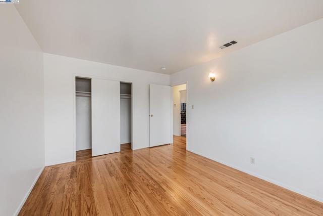 1315 Mersey Ave, San Leandro CA: https://media.crmls.org/mediaz/69247f47-eb68-4bc0-9928-d24852377b0d.jpg