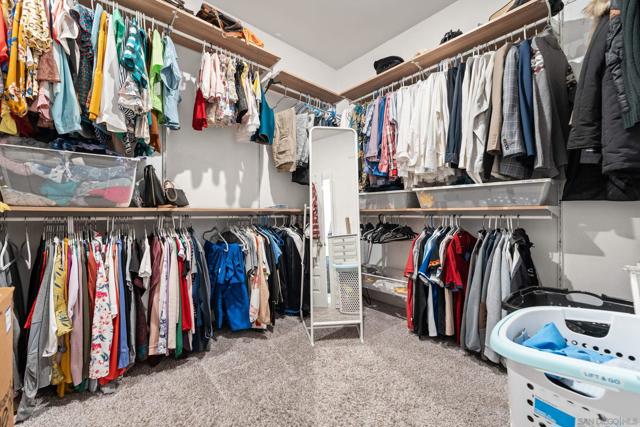 13305 Cultivate Ct, Valley Center CA: https://media.crmls.org/mediaz/6925181d-4118-4684-8ee5-91f6d72d4539.jpg