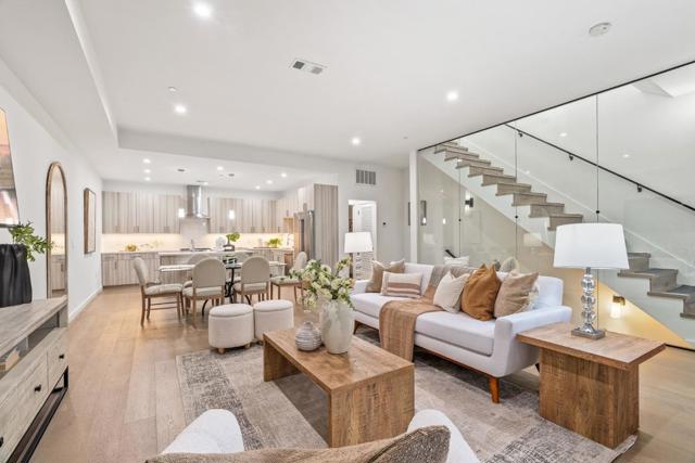 922 Woodside Road, Redwood City CA: https://media.crmls.org/mediaz/692591ce-0193-44f6-bcd5-c26cb330425b.jpg