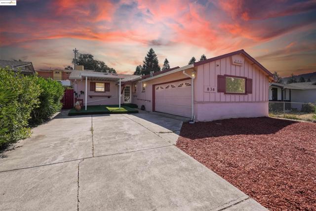 836 Stella St, Vallejo CA: https://media.crmls.org/mediaz/69259a31-fee4-4a66-8202-cd8aa589e2ed.jpg