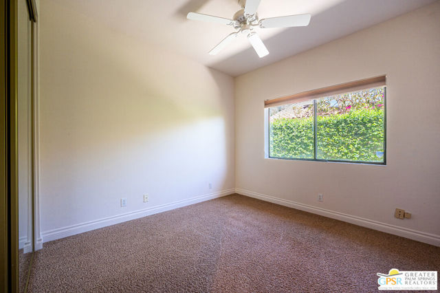 Image 25 of 47 For 1399 Via Donna