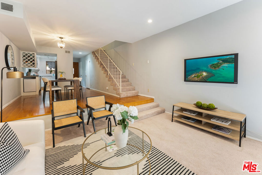 10921 Morrison Street #6