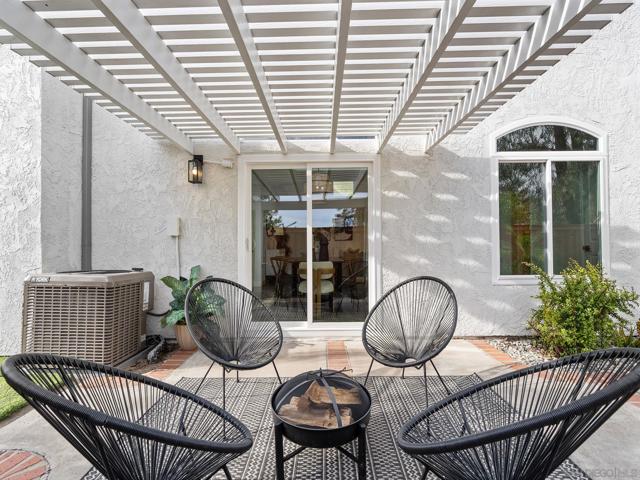 4906 Corte Playa de Castilla, San Diego CA: https://media.crmls.org/mediaz/69272d5a-f2e1-46c0-a17d-2102b1e59a2a.jpg