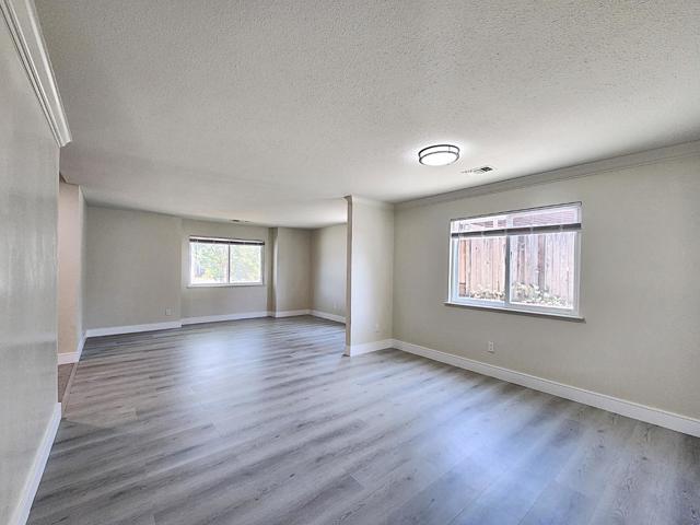2160 Clipper Ship Drive, Fairfield CA: https://media.crmls.org/mediaz/6927ddd5-e069-4dff-a948-d95b7dcf4ee5.jpg