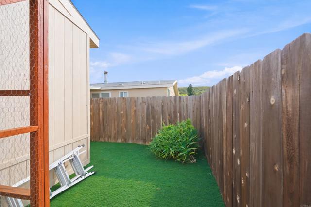 Detail Gallery Image 19 of 26 For 12824 Granada Drive #322,  Poway,  CA 92064 - 3 Beds | 2 Baths