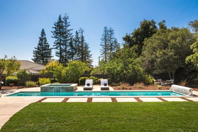 881 Highlands Circle, Los Altos CA: https://media.crmls.org/mediaz/6929334e-e95c-4eb9-b3cf-5bc80f1872e7.jpg