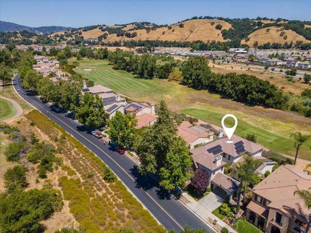 2316 Club Drive, Gilroy CA: https://media.crmls.org/mediaz/69295a6c-72d5-4d4f-9f57-e6608b60be16.jpg