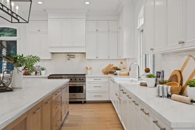 1535 Lakeview Drive, Hillsborough CA: https://media.crmls.org/mediaz/69296348-8cbe-4053-8aa2-9e69a8e748b5.jpg