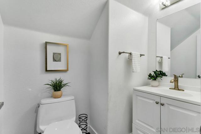 13599 Tradition Street, San Diego CA: https://media.crmls.org/mediaz/692a96f3-d09b-4de8-b062-9be30f43408a.jpg