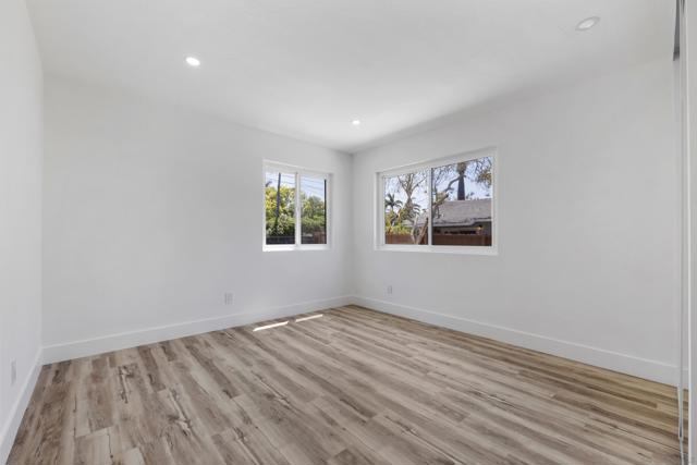 2537 Davis Ave, Carlsbad CA: https://media.crmls.org/mediaz/692c935d-1914-4e4c-922b-5c86c9878180.jpg