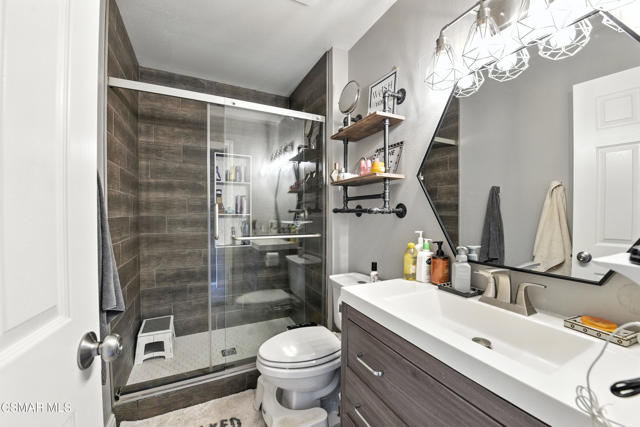 5327 Heather Street, Camarillo CA: https://media.crmls.org/mediaz/692cc53f-421d-4ed5-8b1a-a7d84fbbd7e0.jpg