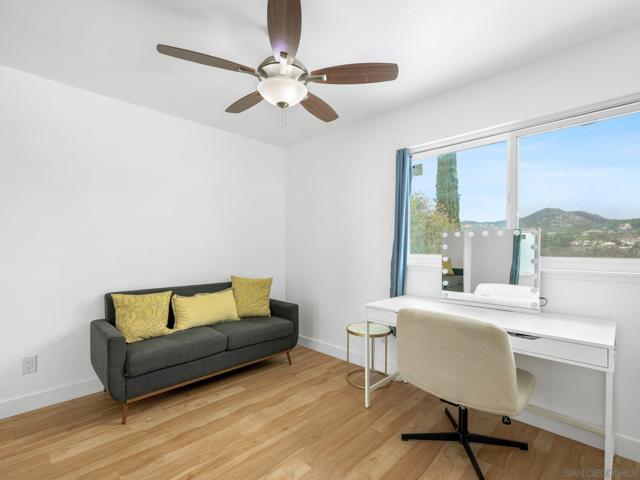 14813 Morningside Dr, Poway CA: https://media.crmls.org/mediaz/692d592d-037b-4e74-9c8e-08b5618c575d.jpg