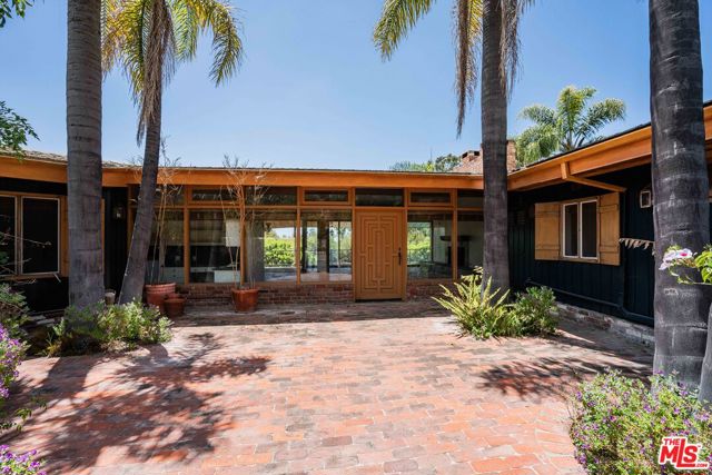 Image 10 of 20 For 560 Tigertail Road