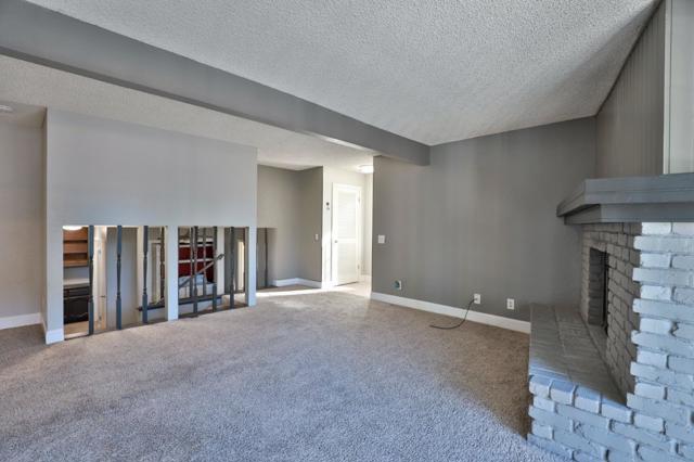 5829 San Juan Avenue, Citrus Heights CA: https://media.crmls.org/mediaz/692dcb00-49f0-47a3-a76d-a24eaeea2f43.jpg