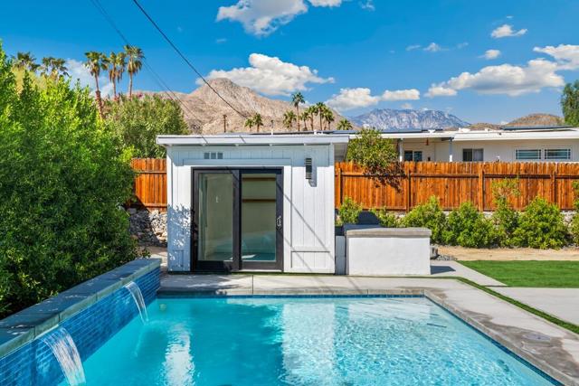 38855 Paradise Way, Cathedral City CA: https://media.crmls.org/mediaz/692e1e7b-9db1-4f19-b58d-990543bccdad.jpg