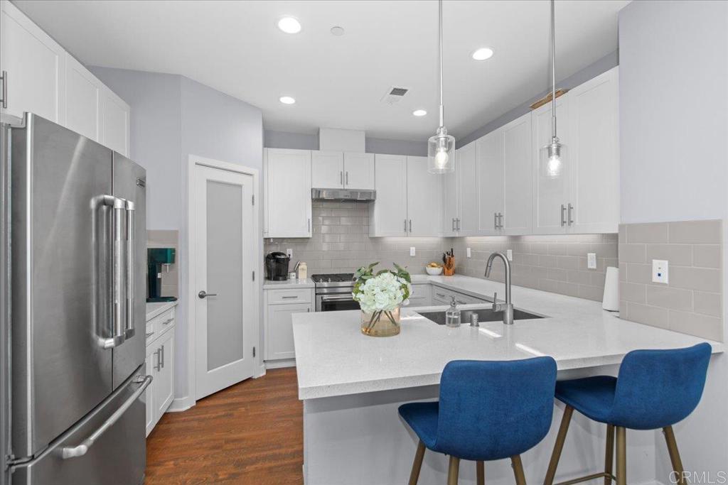 1213 Baker Street - photo 9