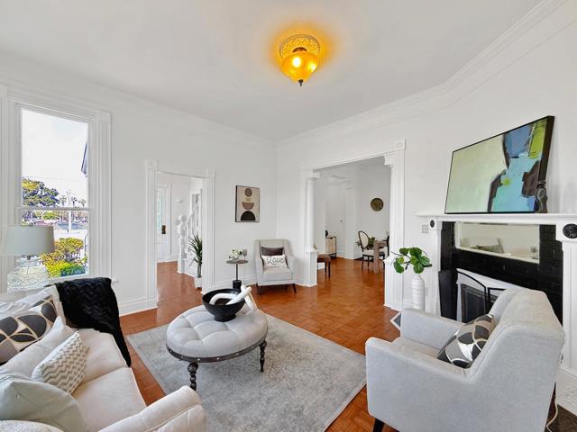 398 W San Fernando, San Jose CA: https://media.crmls.org/mediaz/692ebf31-b9be-4b22-a4b5-d9fdfd35e6c1.jpg