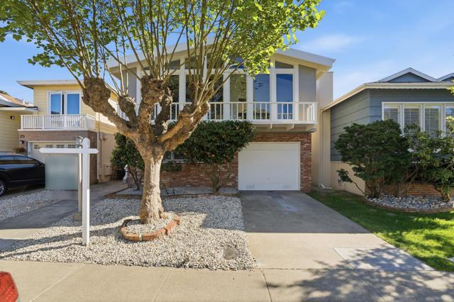 55 Parkside Avenue, Daly City CA: https://media.crmls.org/mediaz/692edb74-895a-4980-ac3c-660420ca8379.jpg