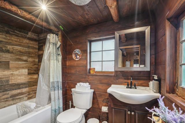 25750 Alderwood, Idyllwild CA: https://media.crmls.org/mediaz/692edc1b-406f-4376-a3cd-1ad247a8e1f0.jpg