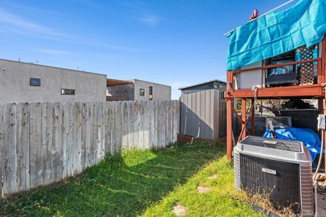 2816 18 Columbia Street, San Diego CA: https://media.crmls.org/mediaz/692f0927-04e6-407c-bfa0-4c7d49b85bf4.jpg