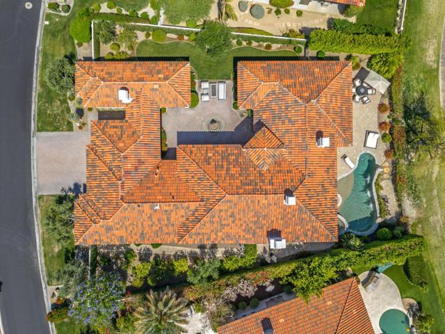 306 Loch Lomond Road, Rancho Mirage CA: https://media.crmls.org/mediaz/692f7ba5-4c2f-4dfd-ad6a-6bf97f606c13.jpg