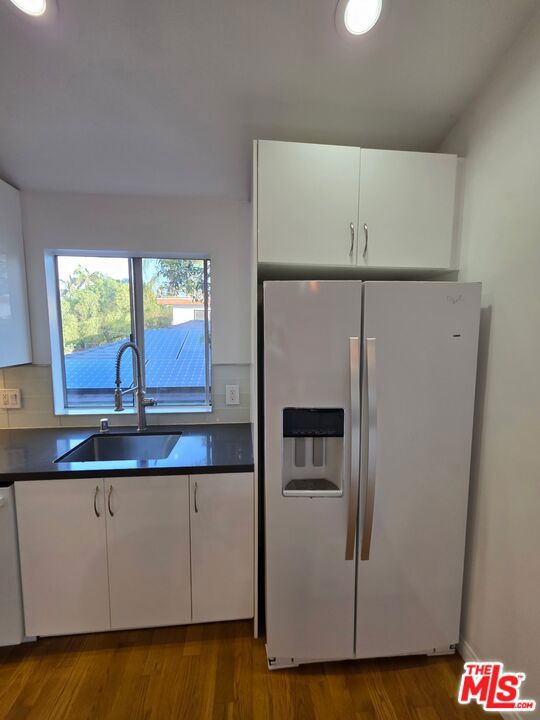 1029 Pleasantview Avenue, Venice CA: https://media.crmls.org/mediaz/69303d1a-5d79-4763-a3f9-621894999a57.jpg