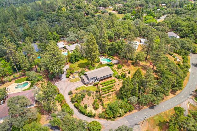 2640 Gayle Lane, Auburn CA: https://media.crmls.org/mediaz/69304180-425e-42be-b79a-a9c3af295791.jpg