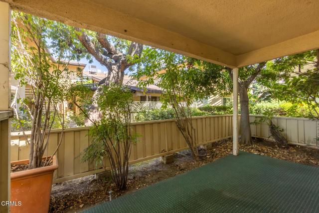 385 Cliff Drive, Pasadena CA: https://media.crmls.org/mediaz/6931d7cb-6dab-42f3-a7b1-c6146c37d1e0.jpg
