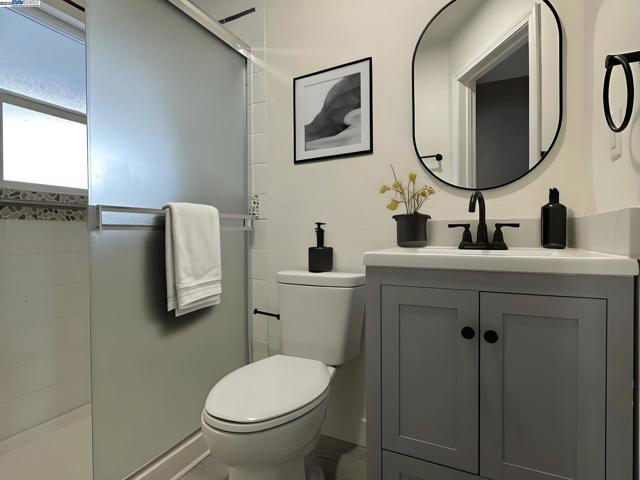 2441 Glenlock St, San Pablo CA: https://media.crmls.org/mediaz/693210ca-9583-429b-9291-2f2619d89ca1.jpg