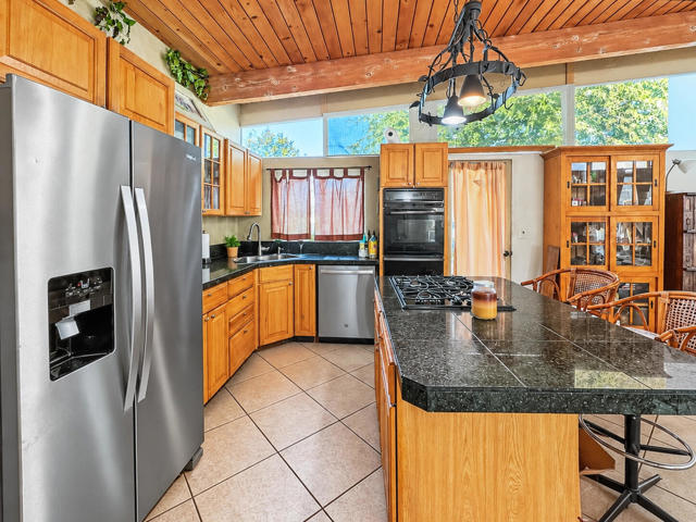 345 E Glen Circle S, Palm Springs, CA 92262