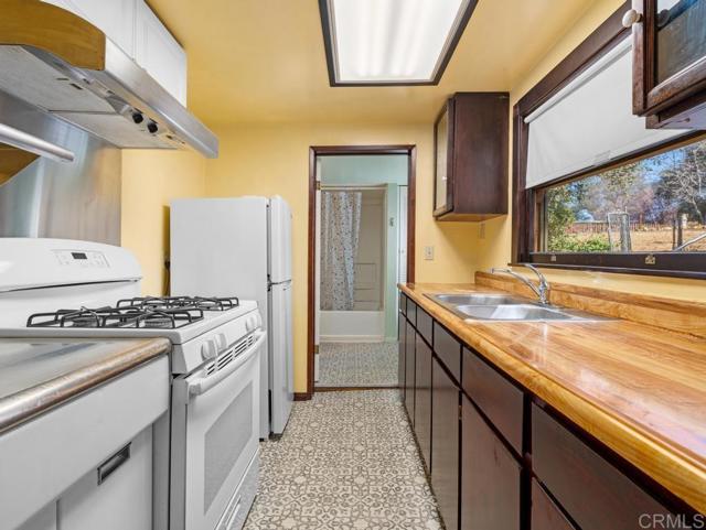 Detail Gallery Image 7 of 25 For 25176 Oak Ln, Descanso,  CA 91916 - 1 Beds | 1 Baths