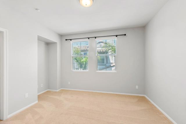 2454 Antlers Way, San Marcos CA: https://media.crmls.org/mediaz/69334e5d-1ad5-4800-91b5-81a485fec48a.jpg