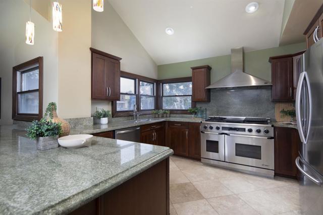 801 Allerton Ct, San Diego CA: https://media.crmls.org/mediaz/69343253-1a2d-45c5-83bd-493723e5f418.jpg