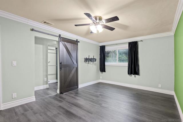 1973 Kinross Ct, Escondido CA: https://media.crmls.org/mediaz/693433fc-8064-4b49-b2da-13cee2fecb12.jpg
