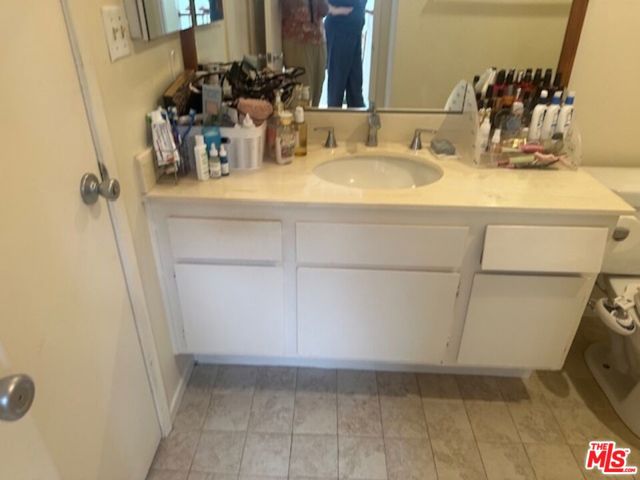 4628 Maytime Lane, Culver City CA: https://media.crmls.org/mediaz/693442db-2889-4757-bdbb-6fa75331aa79.jpg