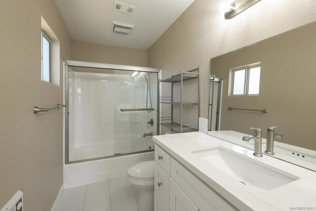 1412 San Miguel Ave, Spring Valley CA: https://media.crmls.org/mediaz/69345408-472e-4201-ba38-3482ea260f00.jpg