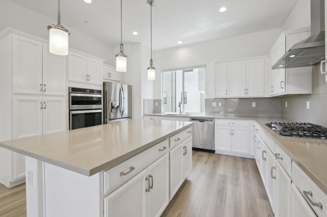 132 Keeper, Irvine CA: https://media.crmls.org/mediaz/6934785a-8998-4a94-977a-76a8dddc2ecb.jpg