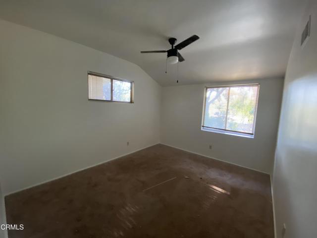 10315 Mcbroom Street, Sunland CA: https://media.crmls.org/mediaz/69352772-ac88-4447-8587-0954e865f960.jpg