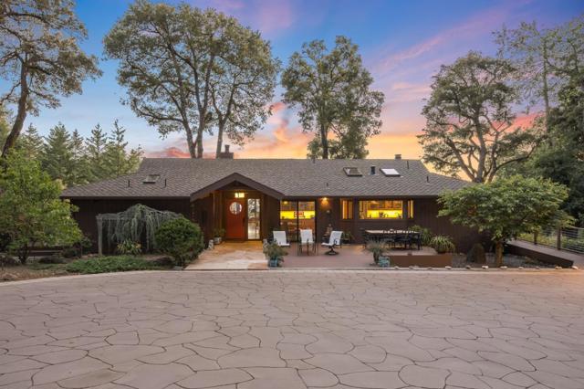 170 Fox Run, Los Gatos CA: https://media.crmls.org/mediaz/6935f3d5-d9c8-4cb6-9607-0bd869d68c44.jpg