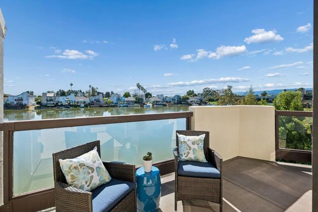 234 Shorebird Circle, Redwood City CA: https://media.crmls.org/mediaz/69362b83-9c78-4987-a79f-5d391332000c.jpg