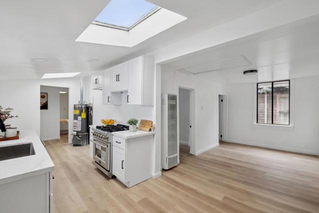 137 Holloway Avenue, San Francisco CA: https://media.crmls.org/mediaz/6936c143-17c7-454c-ac47-5a5577cea343.jpg
