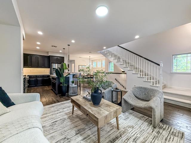 311 Geary Way, Mountain View CA: https://media.crmls.org/mediaz/6937128b-14d3-4d70-b1cc-dd5451d04822.jpg